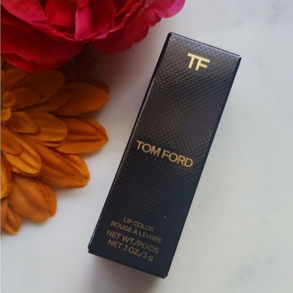 Tom Ford Insatiable Lipstick (Medium, Warm Toned Coral) - Picture 14 of 17